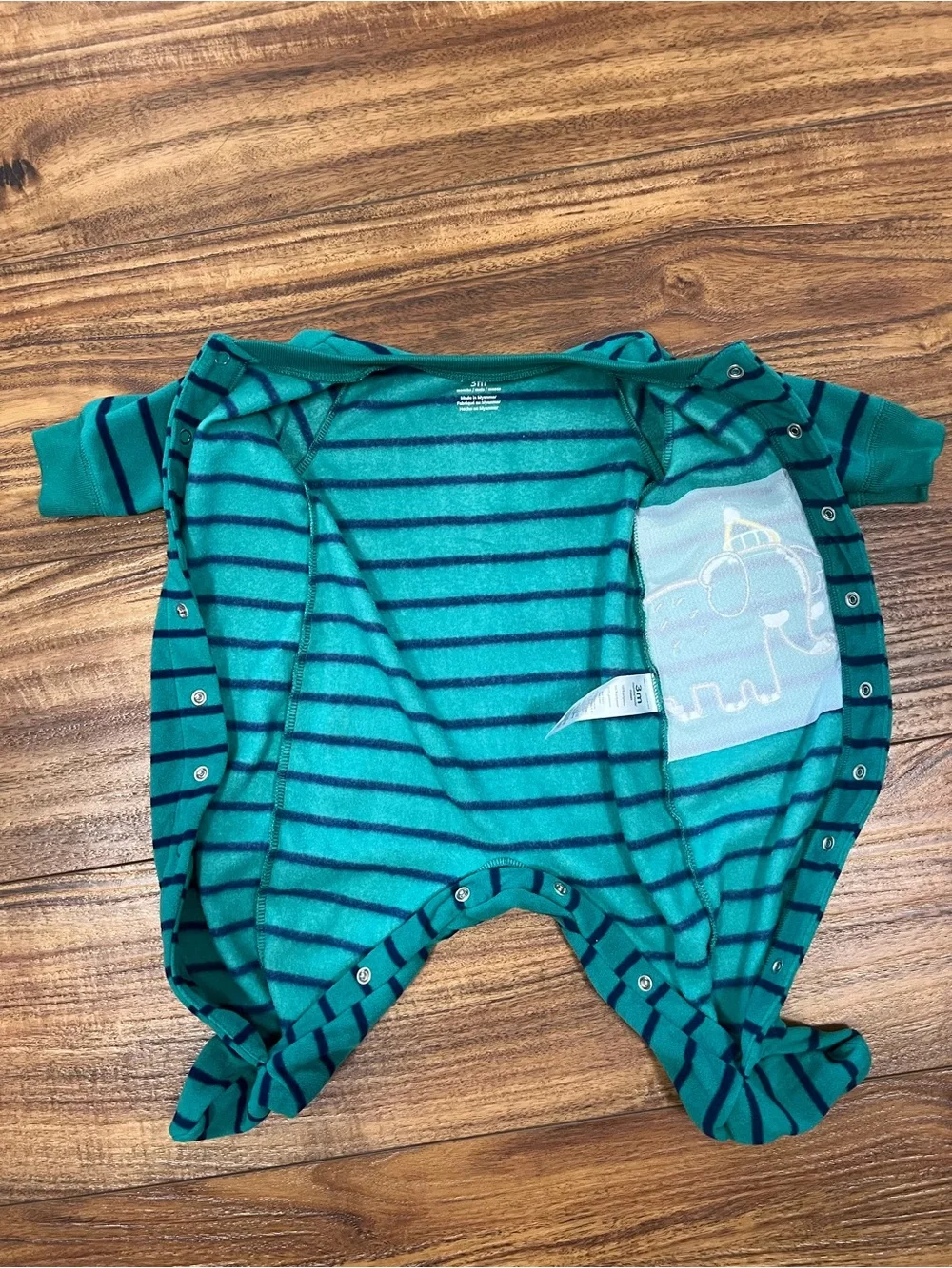 Carter’s 3M Onesie/Pant, Pjs, Outfit Bundle (5) - Winter, Green, White, Striped